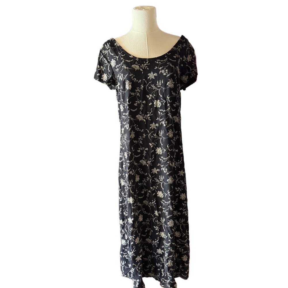 Vintage Chic Black Floral Maxi Dress